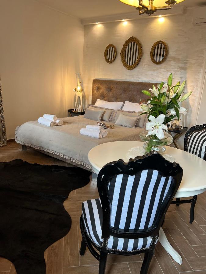 Apartament La Dolce In The Center With Private Parking
