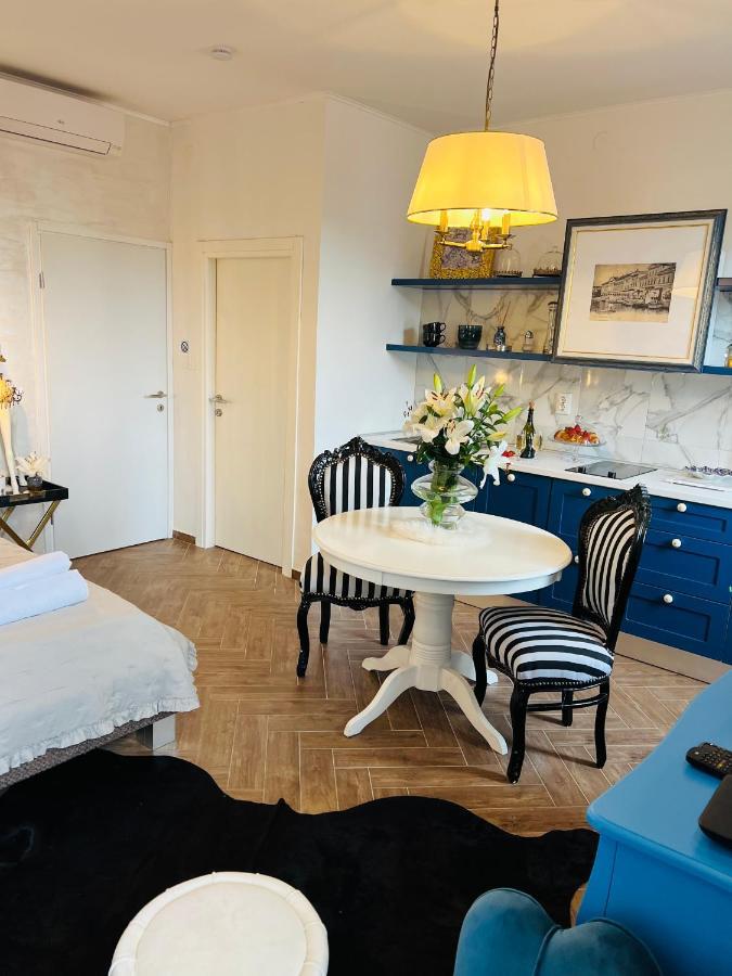 La Dolce In The Center With Private Parking Apartment *