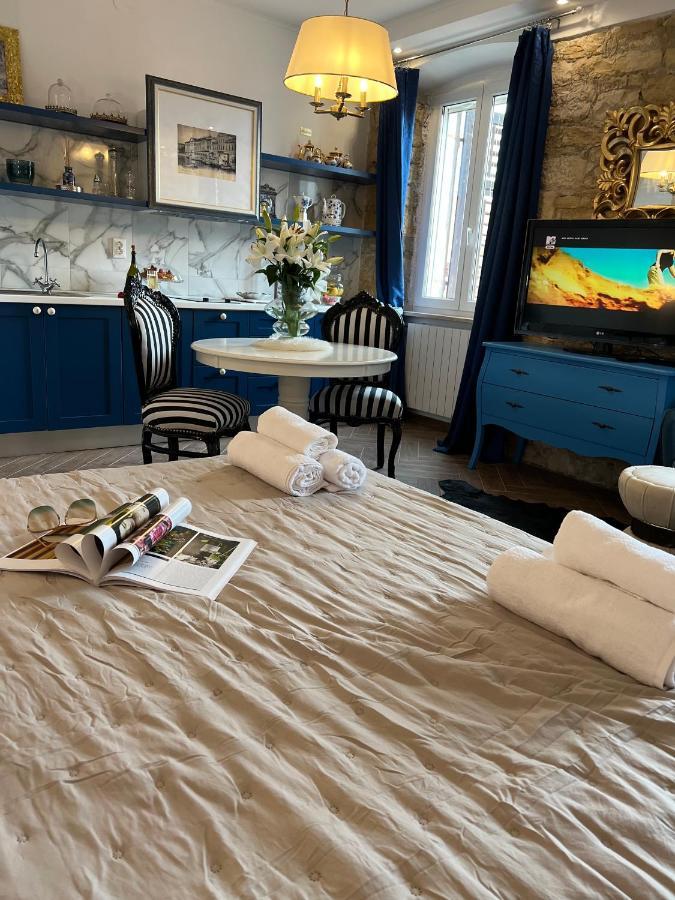 Apartment La Dolce In The Center With Private Parking *