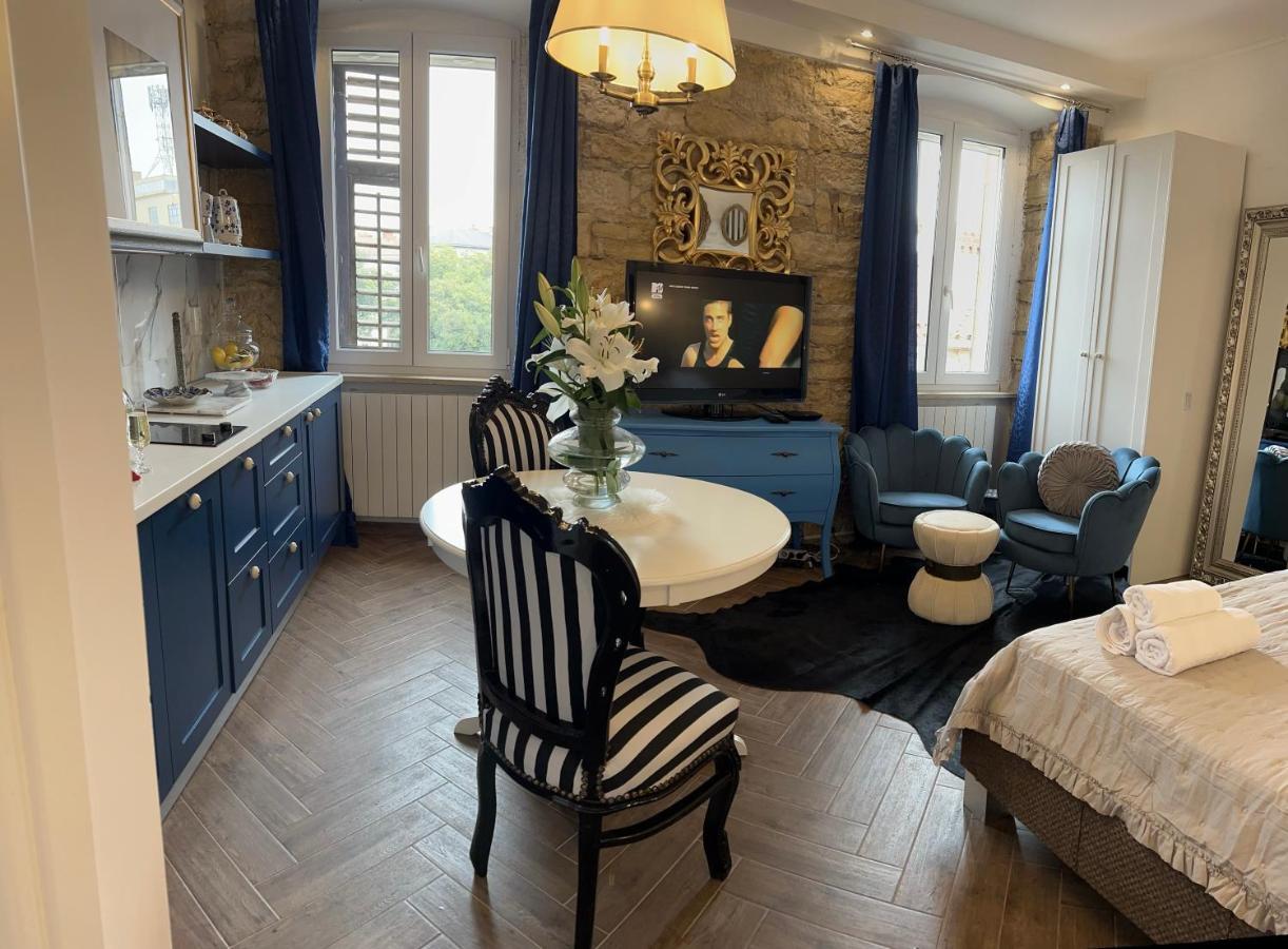 La Dolce In The Center With Private Parking * Pula