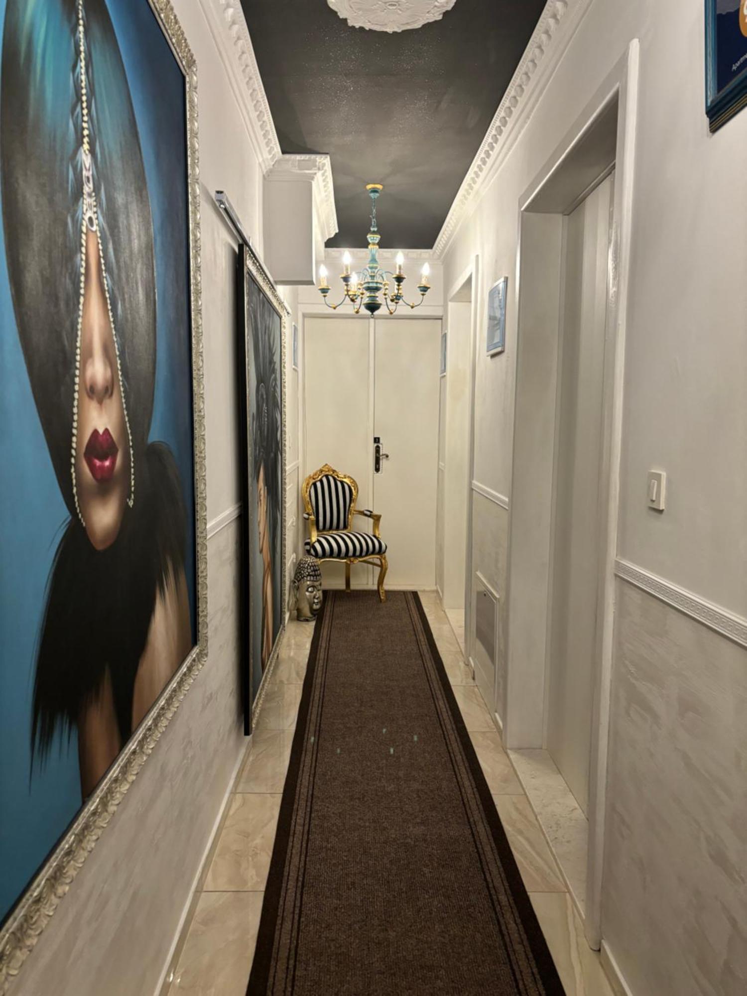 La Dolce In The Center With Private Parking Apartment